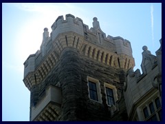 Casa Loma 019